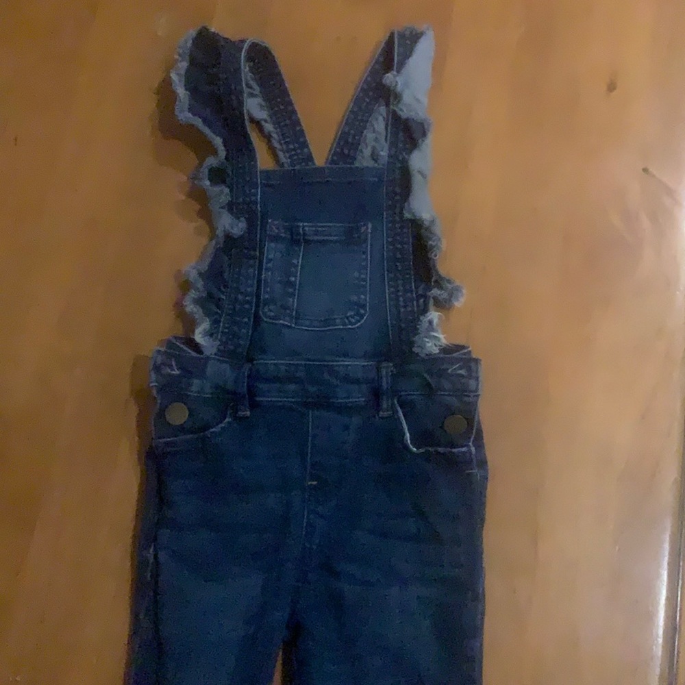 Adorable girls 4T overalls with frill detailing!